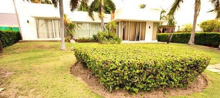 Palm Hills Golf Club Villa – Lakeside Villa Sale Palm Hills Golf Club Villa – Lakeside Villa Sale