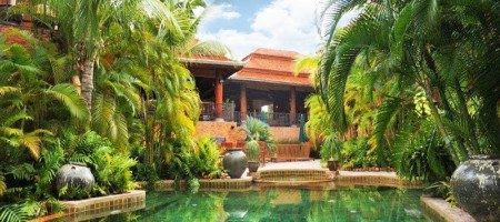 Absolute Height of Luxury Villa on Golf Course Absolute Height of Luxury Villa on Golf Course