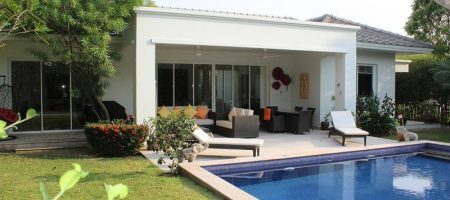 Luxury Pool Villa for Sale (11053) Luxury Pool Villa for Sale (11053)