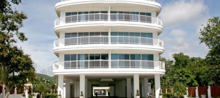 Condo on the Beach for Rent (Nightly Rental) (40168) Condo on the Beach for Rent (Nightly Rental) (40168)