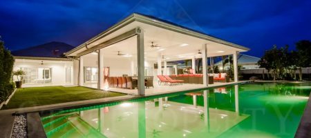 6 Bedrooms Modern Pool Villa in Hua Hin (11091) 6 Bedrooms Modern Pool Villa in Hua Hin (11091)