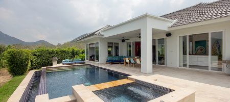 Luxury Pool Villa for Sale (11254) Luxury Pool Villa for Sale (11254)