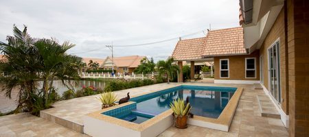 Beautifull Pool Villa in Hua Hin for Sale (10784) Beautifull Pool Villa in Hua Hin for Sale (10784)