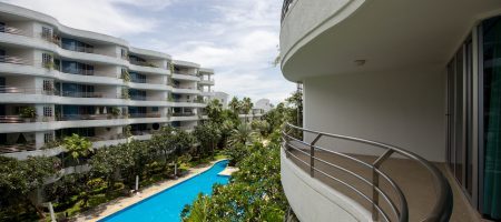 Beautiful Condominium For Sale (20439) Beautiful Condominium For Sale (20439)
