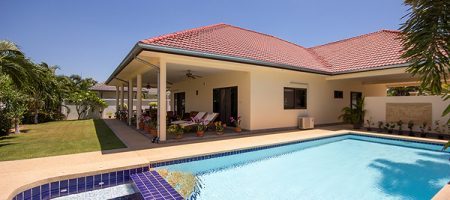 Luxury Pool Villa for Sale (10740) Luxury Pool Villa for Sale (10740)