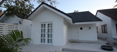 Cozy Beautiful Bungalow For Sale (10859) Cozy Beautiful Bungalow For Sale (10859)