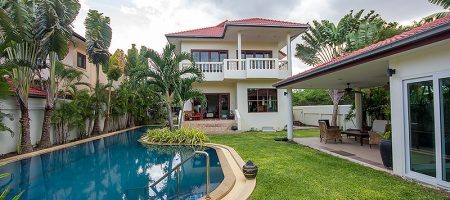 Luxurious House in Popular Estate (11095) Luxurious House in Popular Estate (11095)