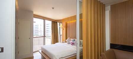 Condo for Sale Close to Beach (20505) Condo for Sale Close to Beach (20505)