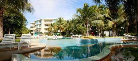 Luxury Condo on Hua Hin Beach for Sale (20323) Luxury Condo on Hua Hin Beach for Sale (20323)