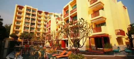 Beautiful Pool View Condo For Sale(20375) Beautiful Pool View Condo For Sale(20375)