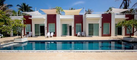 The Beach Village (10672) The Beach Village (10672)