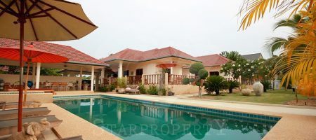 Luxury Pool Villa With Large Plot Of Land (10475) Luxury Pool Villa With Large Plot Of Land (10475)