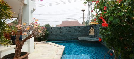 Beautiful House for Sale (10887) Beautiful House for Sale (10887)