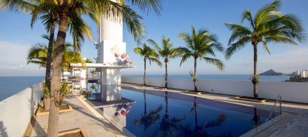 Condominium on the Beach for Sale (20659) Condominium on the Beach for Sale (20659)