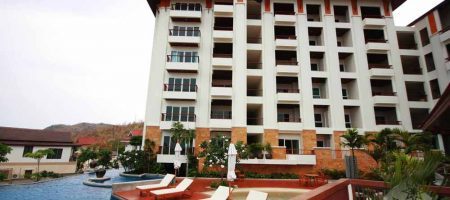 Beautiful Condominium with Sea View (20168) Beautiful Condominium with Sea View (20168)