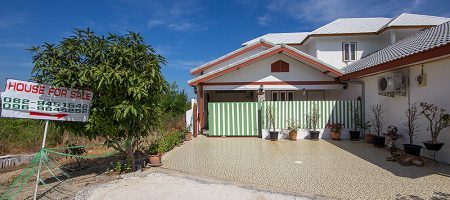 Private House in Soi 102 for Sale (11172) Private House in Soi 102 for Sale (11172)