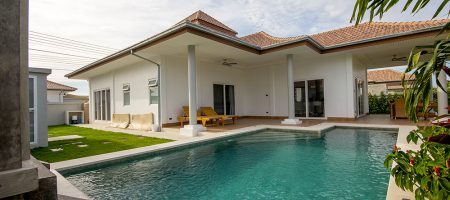 Beautiful Villa at Mali Hua Hin 112 (11192) Beautiful Villa at Mali Hua Hin 112 (11192)