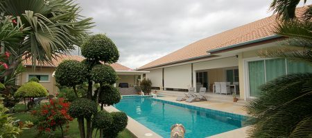 Beautiful Bungalow For Sale Hua Hin Soi 88 (11302) Beautiful Bungalow For Sale Hua Hin Soi 88 (11302)