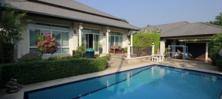 Cozy Villa for Sale (10853) Cozy Villa for Sale (10853)