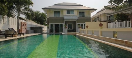 Beautiful Two Storey House For Sale (10863) Beautiful Two Storey House For Sale (10863)