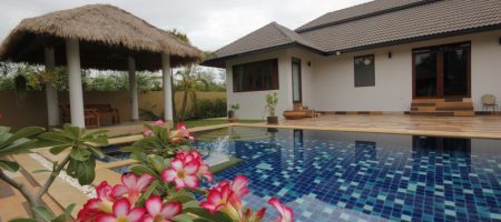 Luxury Pool Villa for Sale (10775) Luxury Pool Villa for Sale (10775)
