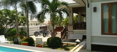 Bungalow in Hua Hin for Sale (10732) Bungalow in Hua Hin for Sale (10732)