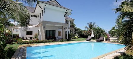 Beautiful House with Private Pool for Rent (30523) Beautiful House with Private Pool for Rent (30523)