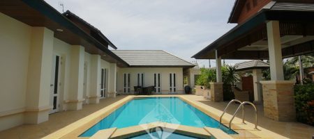 Beautiful Villa For Rent (30536) Beautiful Villa For Rent (30536)