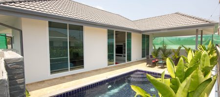 Mil Pool Villa Soi 102 (30612) Mil Pool Villa Soi 102 (30612)