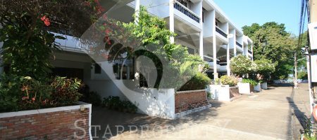 Beautiful 3 Storey Town Home For Rent (30547) Beautiful 3 Storey Town Home For Rent (30547)