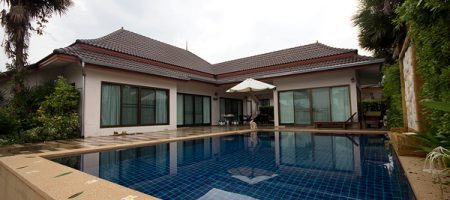 Bungalow for Rent with Private Pool (30540) Bungalow for Rent with Private Pool (30540)
